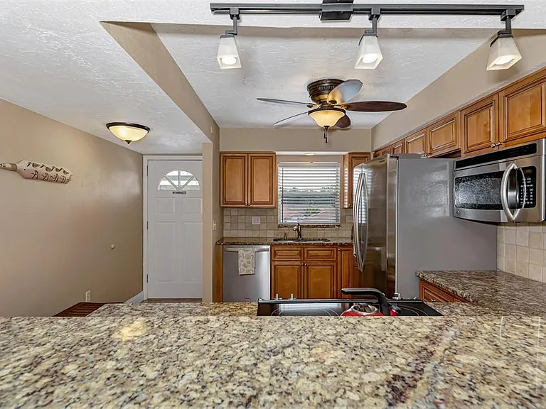 116 Vista Hermosa Cir #210C — Photo 8