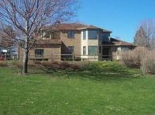 2902 Westwood Estates Dr, Erie, PA 16506