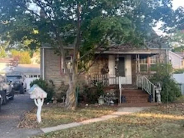 405 Roosevelt Ln, Kenilworth Boro, NJ 07033