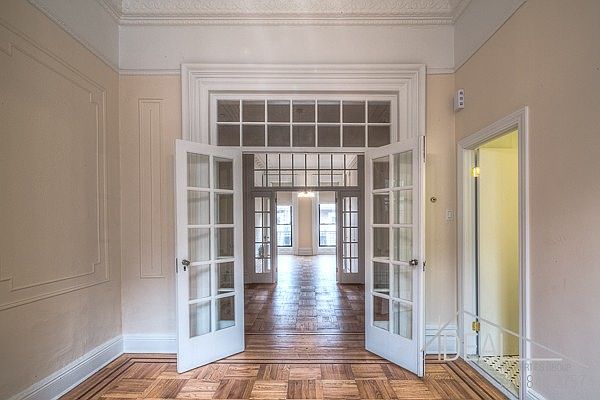 1st image of 216 Union St #1