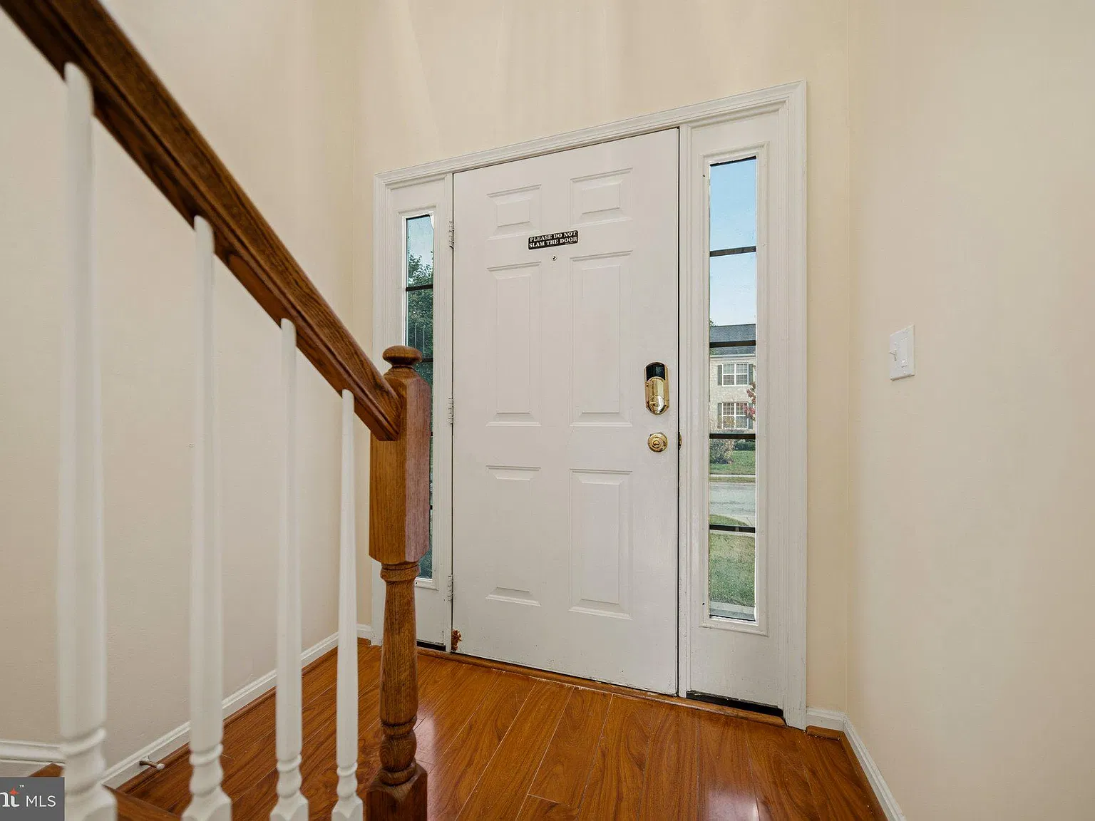 4 bed, 3.0 bath, 2252 sqft, $3,200 — Photo 2