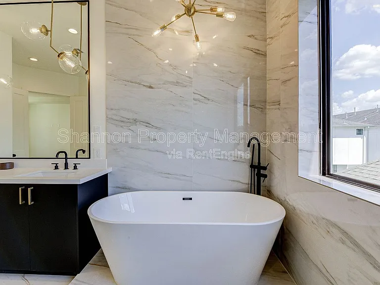 1803 Dunlavy St — Photo 31