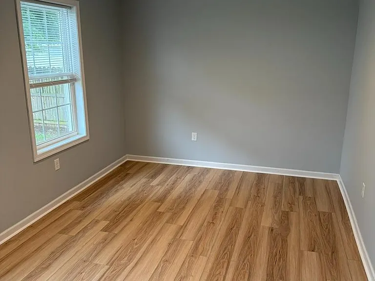 13813 Village Mill Dr — Photo 16