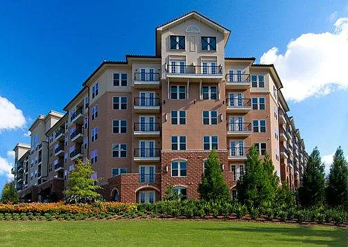 901 Abernathy Rd #1220