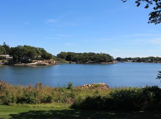 18 Harbour Vlg #D, Branford, CT 06405