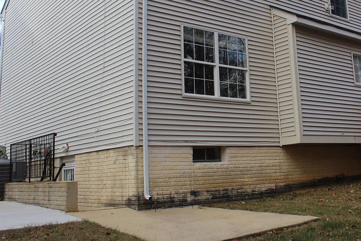 Building Photo - 1409 Old Cannon Rd