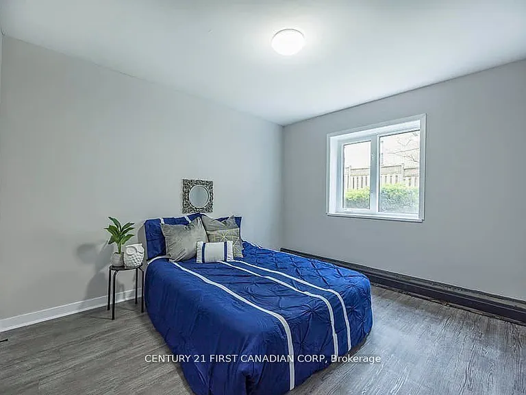 871 Adelaide St N #102 — Photo 5