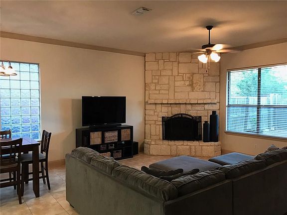3rd image of 7420 Boulder Creek Dr