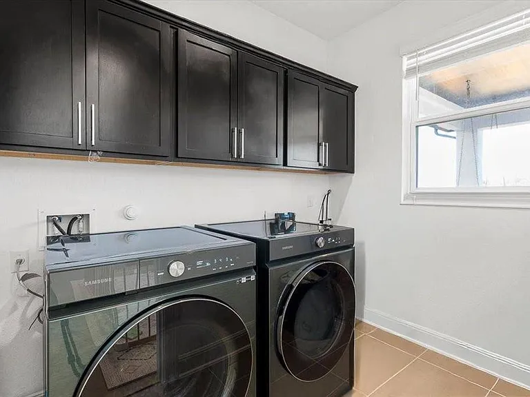 1224 Umblachery St — Photo 26