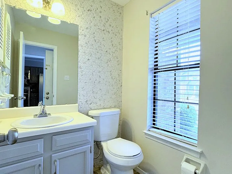 5900 Grelot Rd #504 — Photo 14
