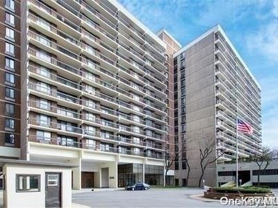 152-18 Union Turnpike #12 L, Flushing, NY, 11367