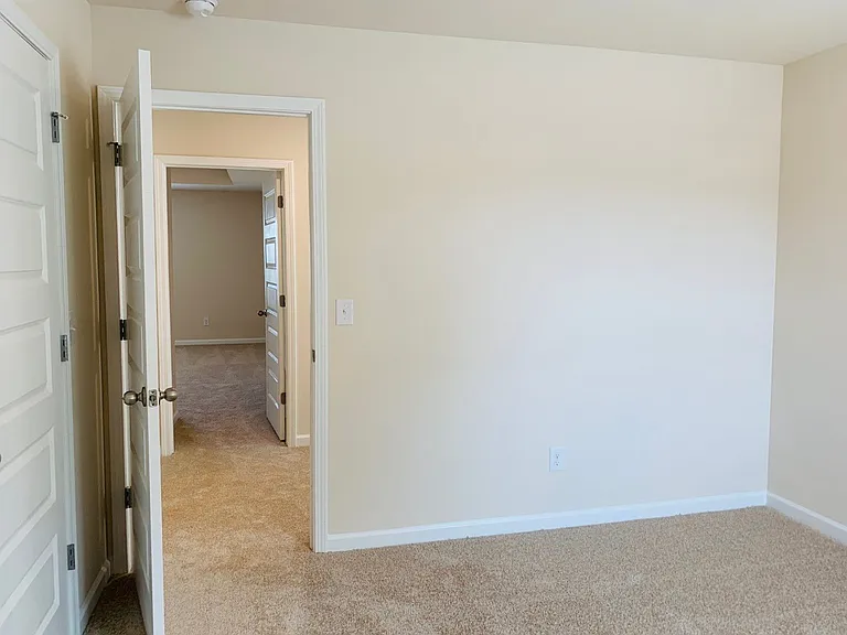 49 Lauritsen Way — Photo 22