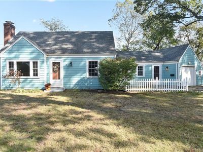 2 Joann Dr, Barrington, RI, 02806