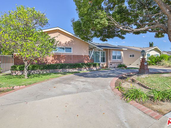 4th image of 1728 S Heather Ln