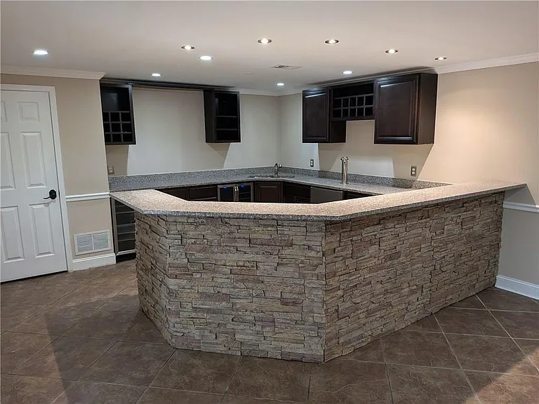 4401 Riverlake Way — Photo 16