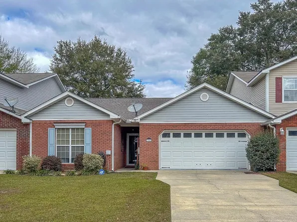 160 Candle Brook Dr, Dothan, AL 36303
