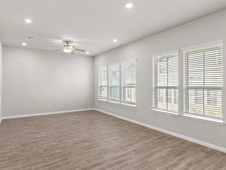 1015 Vista View Dr #1301 — Photo 5