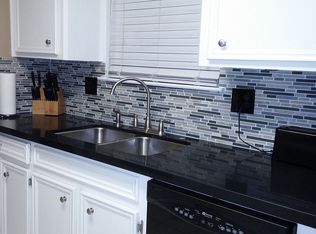 10306 Hannon Dr, Houston, TX 77040