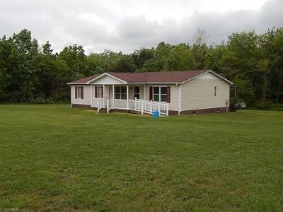 2753 Raven Rock Rd, Ararat, VA, 24053