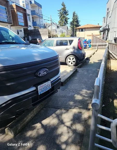 2015 15th Ave S #1 — Photo 12