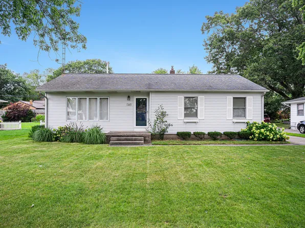 709 Winter St, Spring Lake, MI 49456
