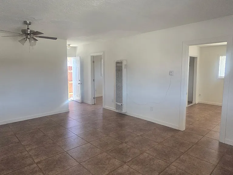 27540 Church Ave #B — Photo 13