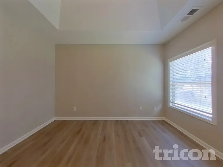 118 Greenbank Dr — Photo 7