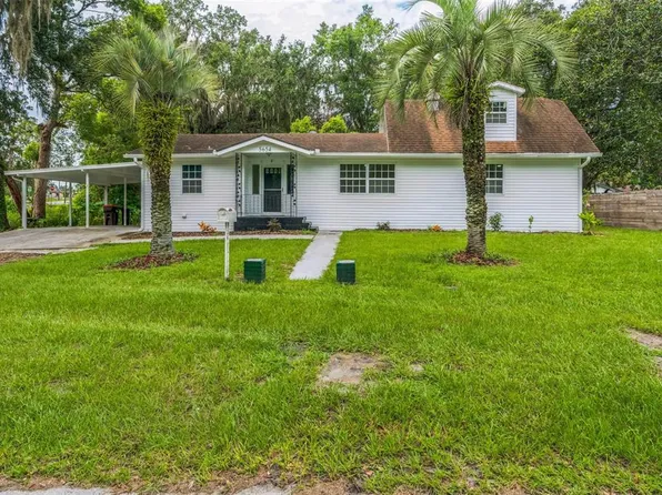 5654 SE Poinciana Rd, Belleview, FL 34420