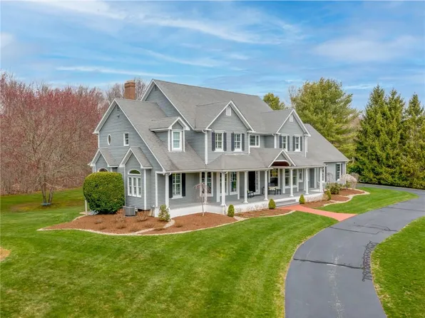 2 Corr Way, East Greenwich, RI 02818