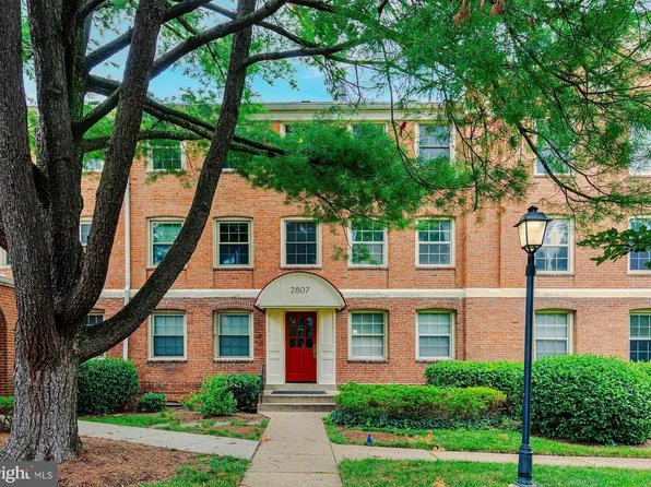 2807 Arlington Blvd #301, Arlington, VA 22201