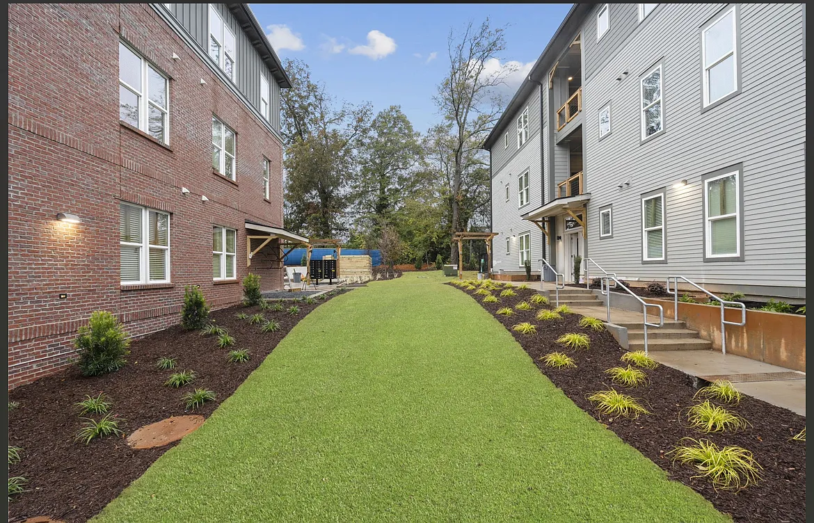 1 bed, 442 sqft, $1,000 — Photo 3
