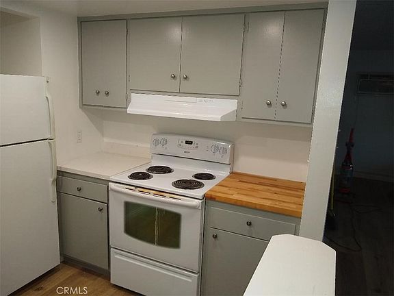 5th image of 65 Royale Ave