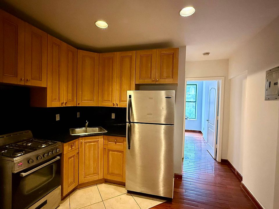 1st image of 493 9th Ave APT 3B