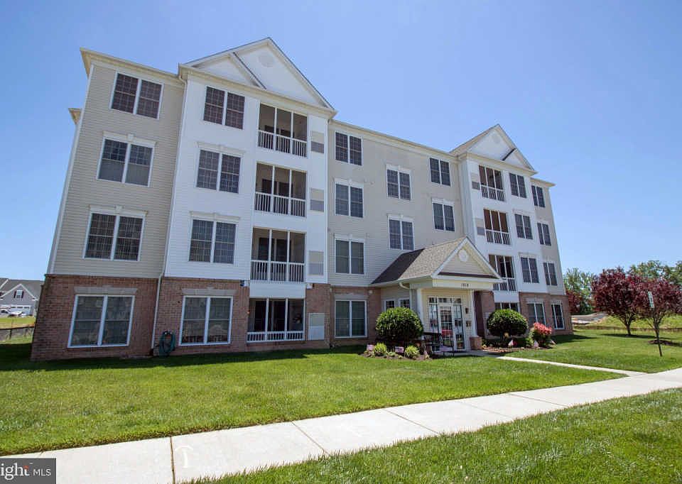 1st image of 1818 Selvin Dr Unit 103