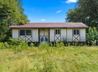 15320 N Vonachen Dr, Chillicothe, IL 61523