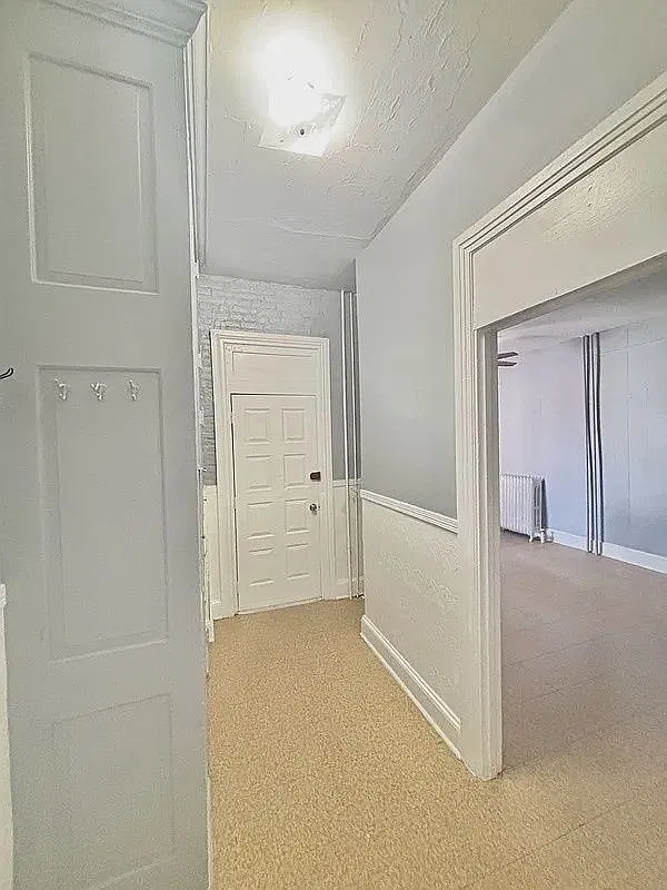 1 bed, 1.0 bath, 670 sqft, $1,125 — Photo 2