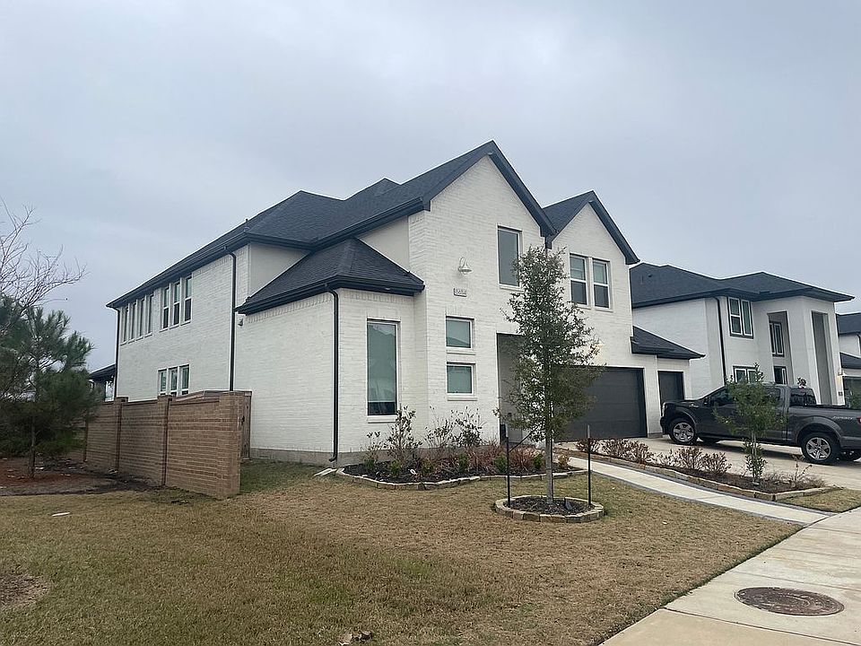2nd image of 15654 Porcupine Ln