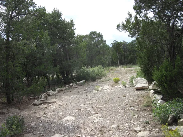 3 Camino Tranquilo Ct, Tijeras, NM 87059