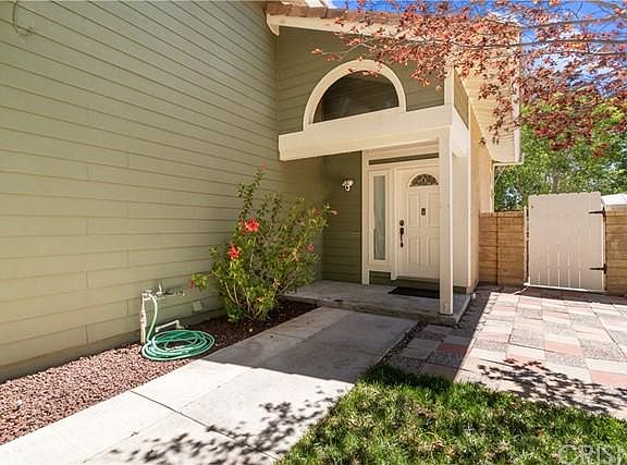 2nd image of 28204 Stonington Ln