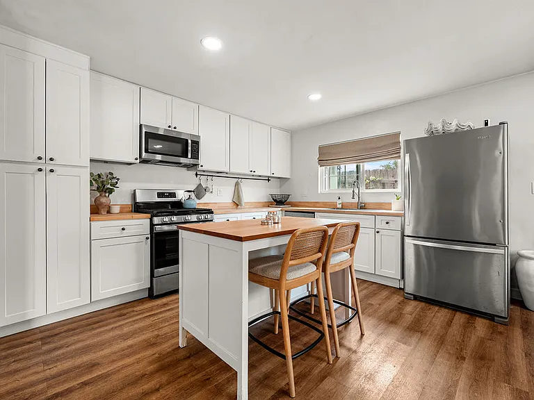 3590 Madison St #B — Photo 2