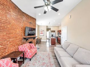 925 S Sarah St #A, Saint Louis, MO 63110