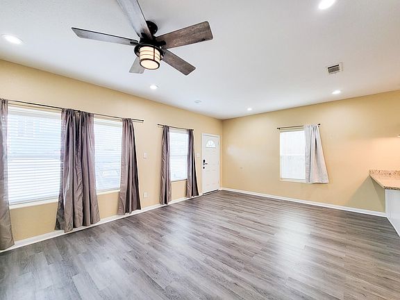 4th image of 16361 Eastchase