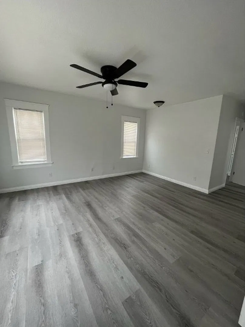 1430 Cherry Ave — Photo 1