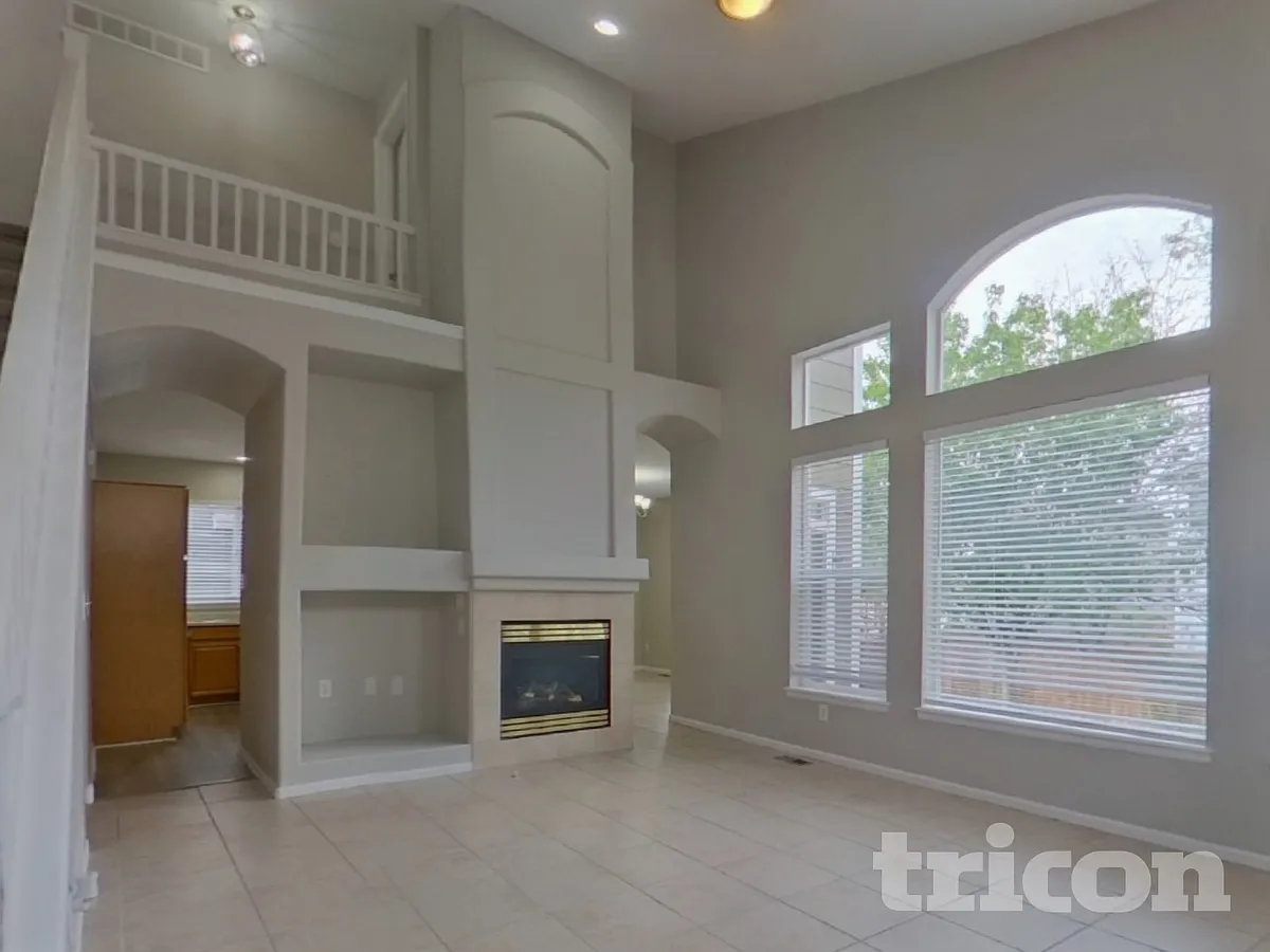 Building Photo - 10893 Bullock Ct