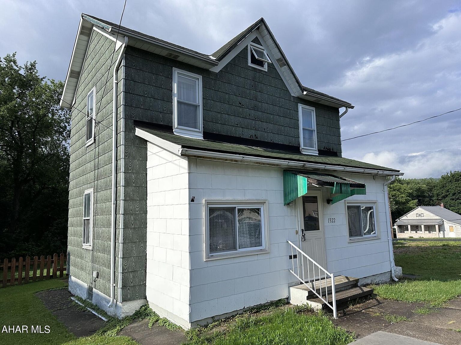 1322 Roberts St, Nanty Glo, PA 15943 Zillow