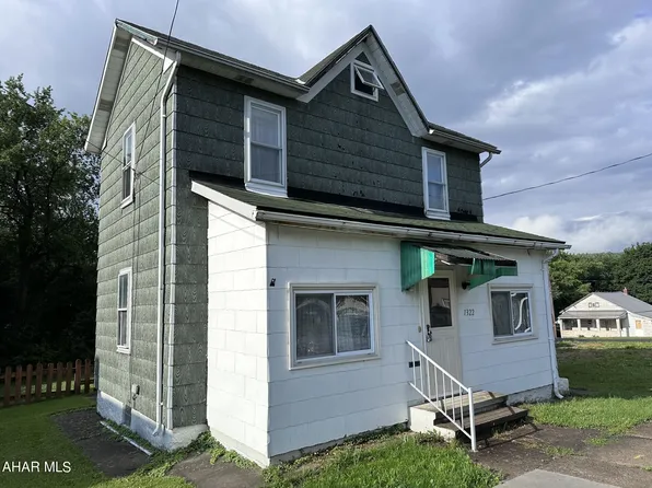 1322 Roberts St, Nanty Glo, PA 15943