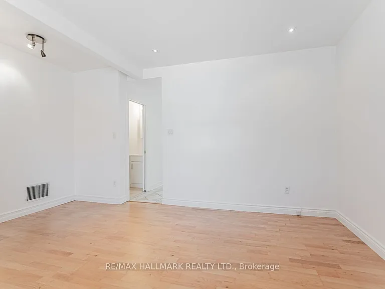 47 Manchester Ave #2 — Photo 6