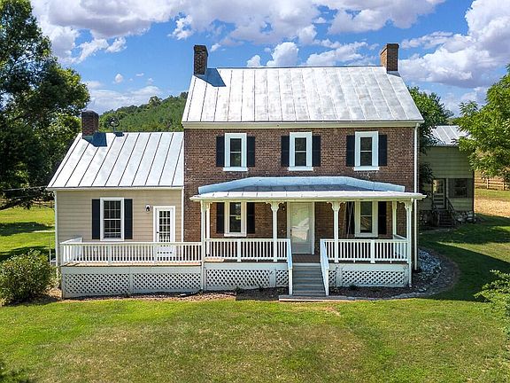 2nd image of 504 Springbranch Rd