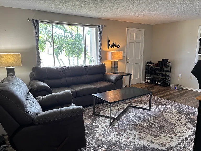 4216 Newbury Dr — Photo 2