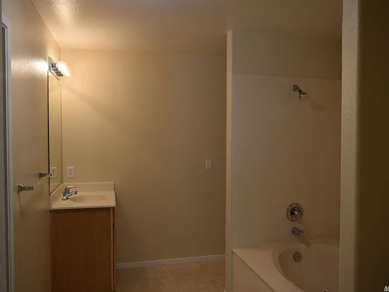 1243 Sunrise Dr — Photo 12